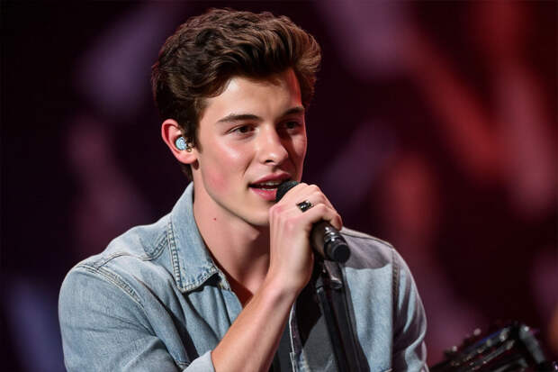 Шон Мендес подтвердил роман с бывшей возлюбленной футболиста Неймара