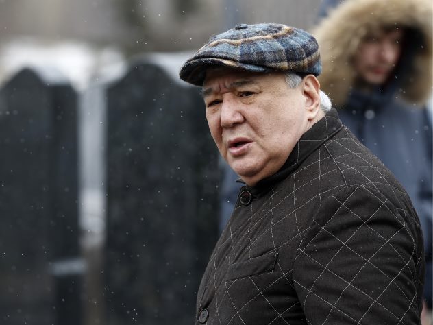 На похоронах Началовой решили проблему с долгом певицы в 29 миллионов