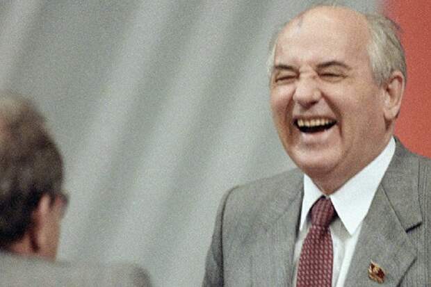 Сын Дэн Сяопина: «отец считал Горбачёва идиотом»