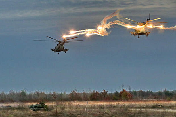 Почему вертолёты ВСУ легко проскочили мимо ПВО России? Блогер указал на "идеального диверсанта"
