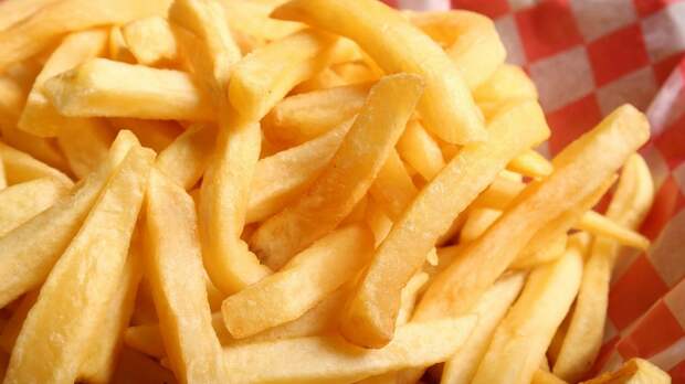 Ребенок питается только картошкой, хлебом и макаронами. Это вредно?