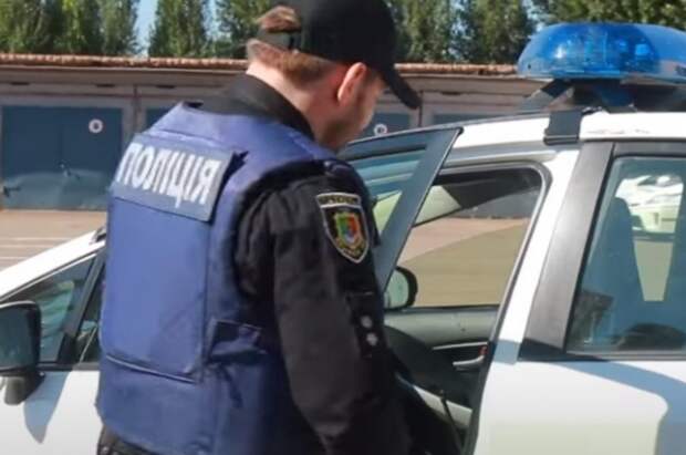 В Одессе полиция задержала мужчину из-за советских открыток