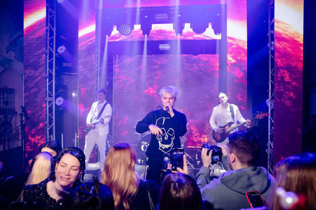 78.ru: концерт Вани Дмитриенко в Петербурге закончился давкой и скорой