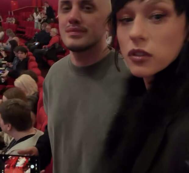 Певица Катя IOWA появилась на публике с мужем