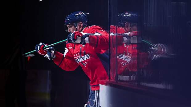 «Вашингтон» проиграл худшей команде НХЛ, ведя в счете 2:0. У Овечкина ассист