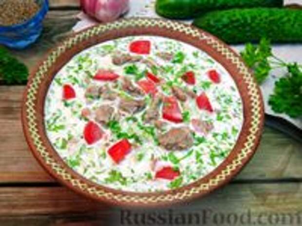 Фото к рецепту: Окрошка с жареным мясом