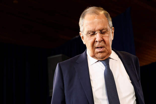 Лавров сравнил продвижение нарративов об угрозе Гренландии от РФ с анекдотом