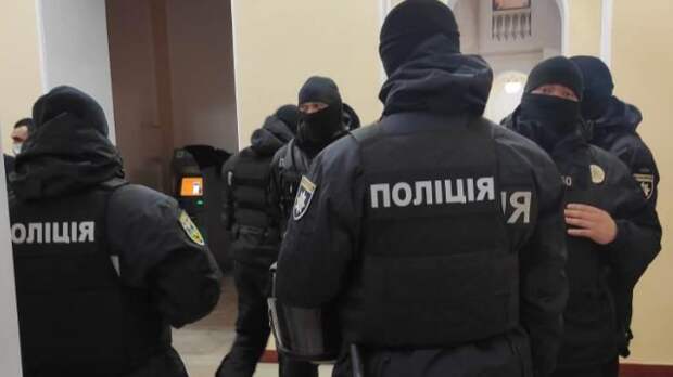 Нардеп Дмитрук влаштував бійку в Одеській міськраді: двоє постраждалих в лікарні
