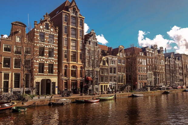 Самые развитые города страны находились на голландской земле
