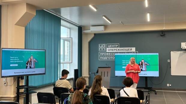 Педагоги-навигаторы из Алтайского края прочитали курсы учителям из Республики Алтай