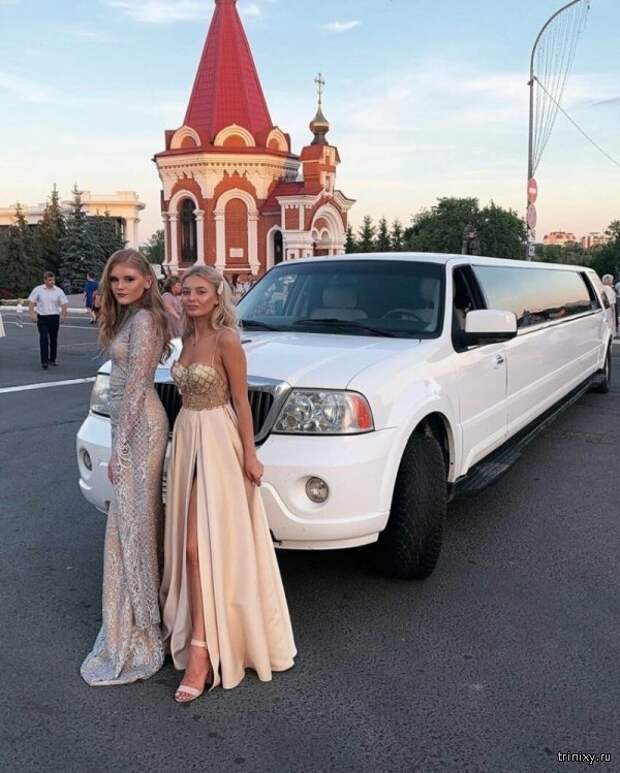 Очаровательные выпускницы школ и вузов (43 фото)
