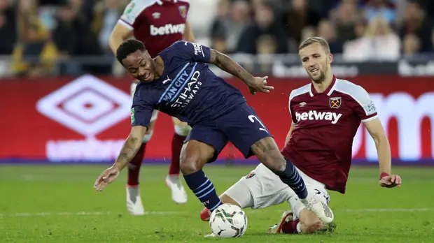 «Вест Хэм» по пенальти обыграл «Манчестер Сити» и вышел в 1/4 Кубка лиги