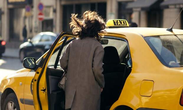 Новые правила для такси оставят без работы тысячи водителей