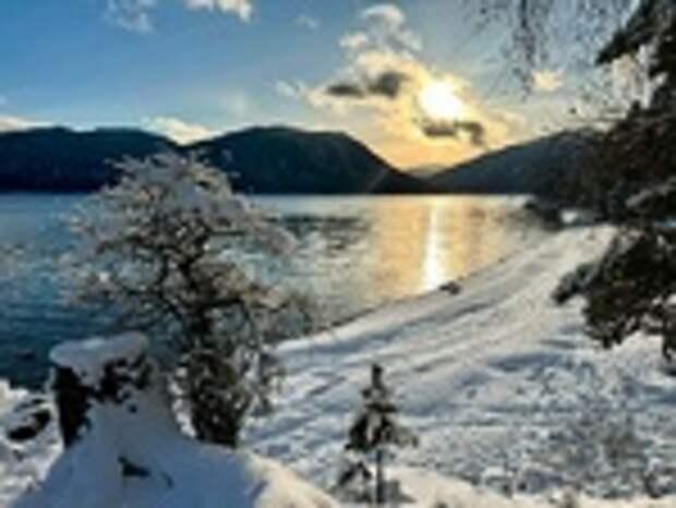 Телецкое озеро / Фото: Роман и Татьяна Воробьевы