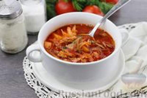 Фото к рецепту: Борщ с тушёнкой
