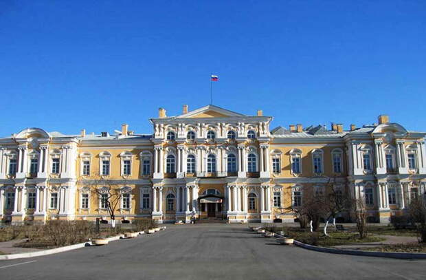 Воронцовский дворец в Санкт-Петербурге Ф.Б. Растрелли. 1749—1757 (700x460, 82Kb)