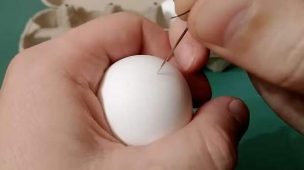 Почистите варёные яйца за 5 секунд. Молниеносный способ, экономящий время
