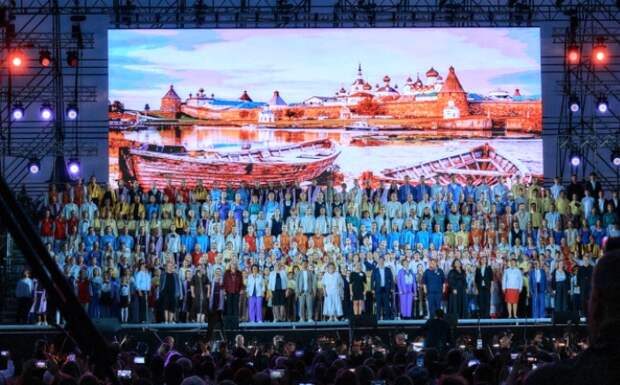В финале – 400 солистов: в Астрахани завершился Всероссийский фестиваль детских хоров