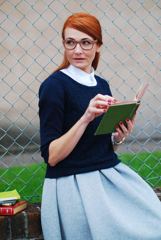 Preppy style with readers
