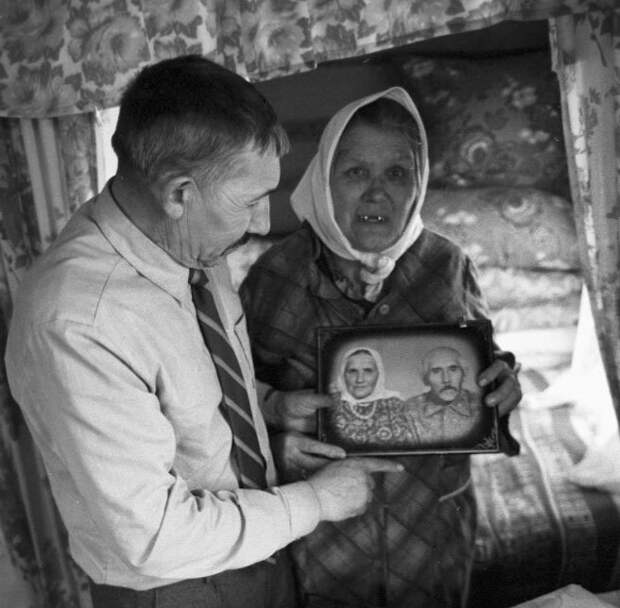 Асгат Галимзянов с сестрой (и родителями на фото)