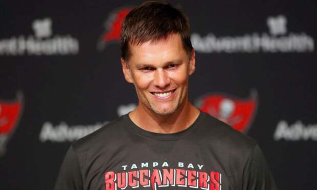Tom Brady Is Already Playing Annoyingly Coy About His NFL Future