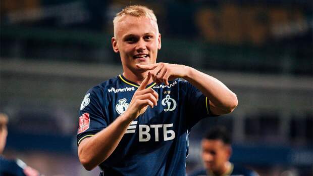 Отец Тюкавина: «Насколько я знаю, у Кости мыслей об уходе из «Динамо» нет»