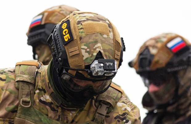 ФСБ задержала трех украинских шпионов в ДНР