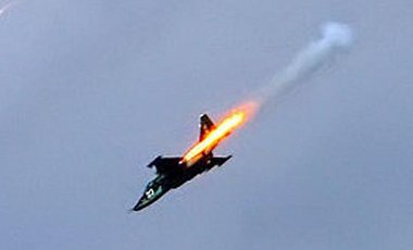 Над Луганском террористы сбили самолет Су-25 - СНБО Над Луганском террористы сбили самолет Су-25 - СНБО