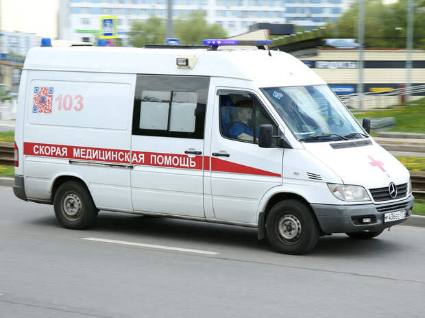 Вор забрался в московскую аптеку и умер от порезов стеклом