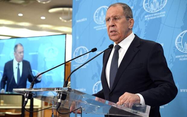 Россия не будет ни за кем бегать с предложением Путина по Украине, заявил Лавров