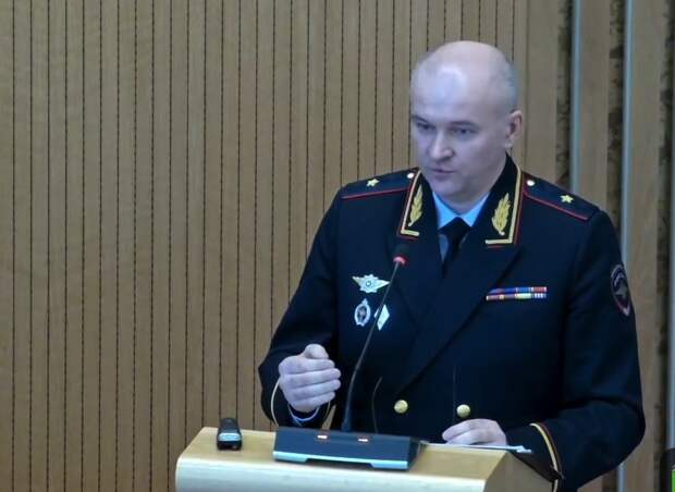 Глава полиции ХМАО: суды блокируют выдворение мигрантов, ссылаясь на гуманность