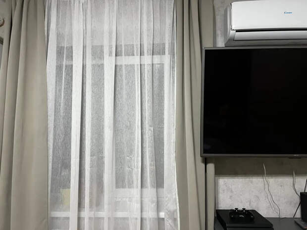 Шторы гладятся сами: 0,5 колпачка в пульверизатор — и не нужно никакого утюга