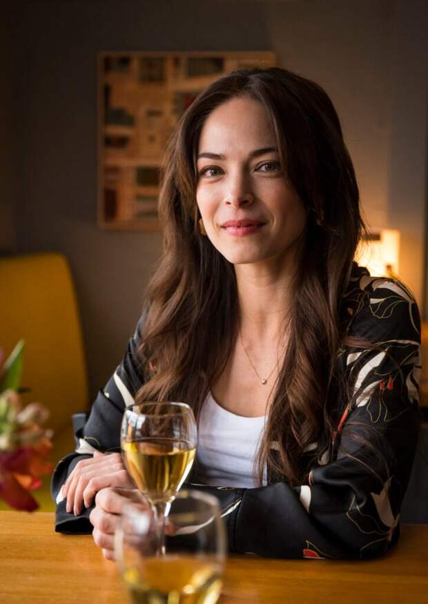 Sexy time and Wine-Murder in a Small Town Season 1 Episode 2