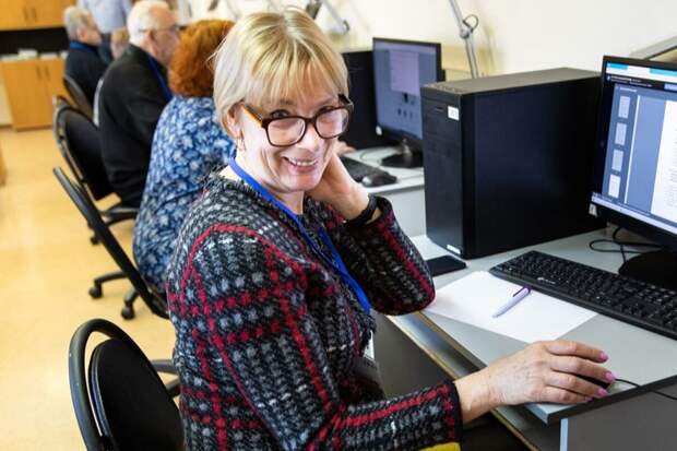 Что положено пенсионерам, которые работают: новая прибавка, льготы и кое-что еще