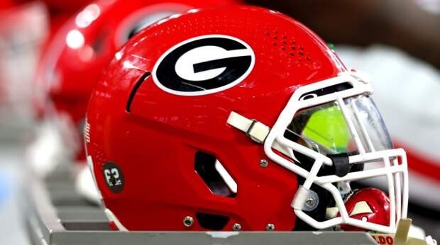 georgia bulldogs helmet allegations abusing women