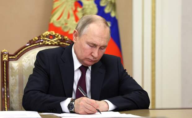 Путин переназначил Шувалова на пост председателя ВЭБ.РФ