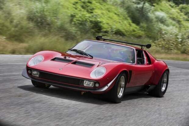 Специалисты Lamborghini отреставрировали спорткар Miura SVR