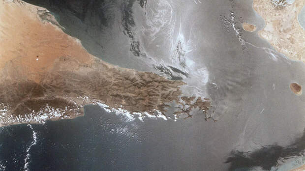 В Совбезе прокомментировали ситуацию с Ормузским проливом