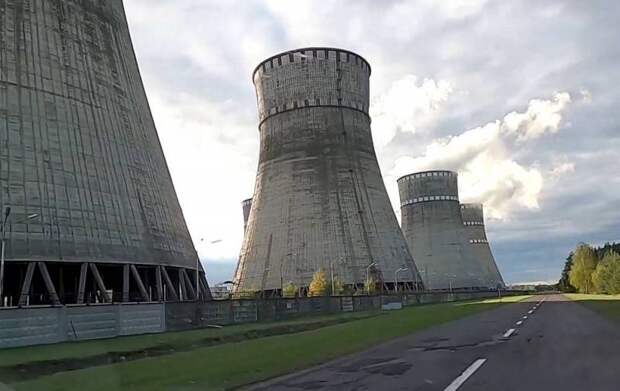 Вывод из строя украинских АЭС уничтожит единую энергосистему страны