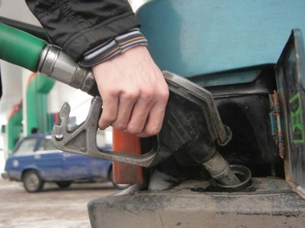 Нефтяники поставили правительству бензиновый ультиматум