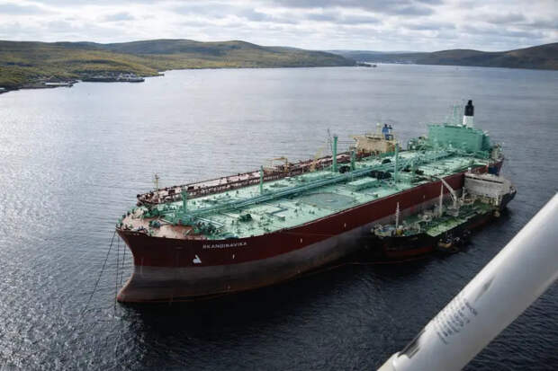 Вместо России в Индию идут поставки нефти от «неизвестного поставщика»