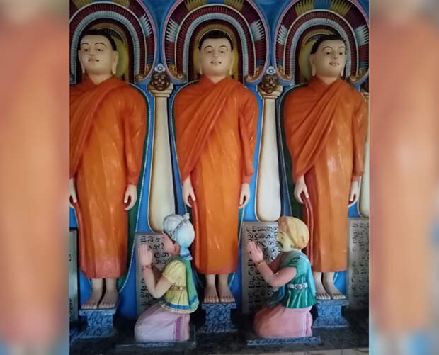 Первого в мире робота-буддиста создали учёные в Японии: ИИ умеет молиться