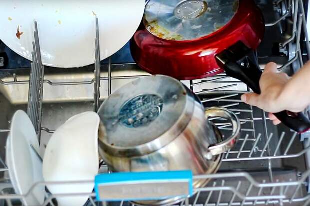 как мыть тефлоновую сковороду