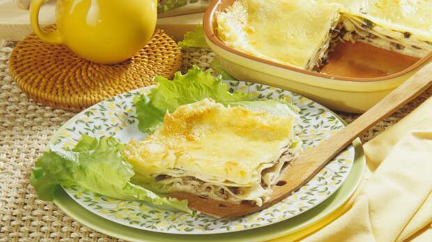 Ленивый ужин: картофельная запеканка с рыбой и сливочной заливкой