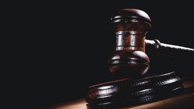 Суд арестовал одного из подозреваемых по делу о пожаре в гипермаркете OBI в Химках