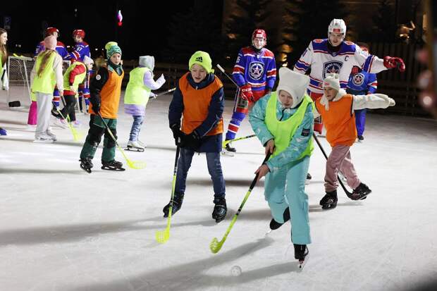 В Туле 5 декабря состоялось красочное открытие Губернского катка и новогодней елки