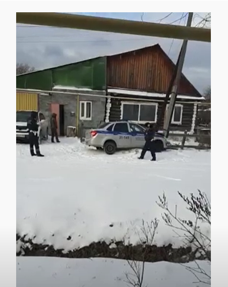 Сотрудники ГИБДД Кировграда устроили ДТП (видео)