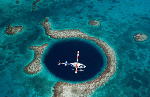 Great Blue Hole underwater sinkhole off the coast of Belize Great Blue Hole underwater sinkhole off the coast of Belize