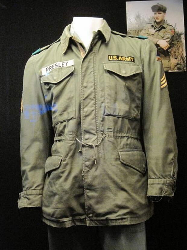 Военная форма Элвиса Пресли в музее в Мемфисе.