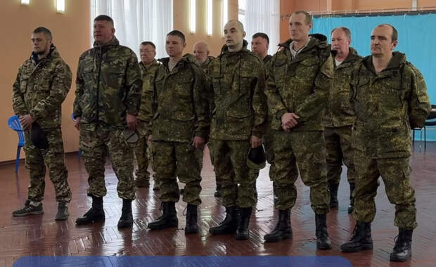 В зону СВО на Украину отправились 13 добровольцев из Владимирской области